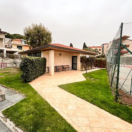 Elegante Lungomare Con Piscina * Sanremo