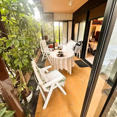Apartmán Elegante Lungomare Con Piscina